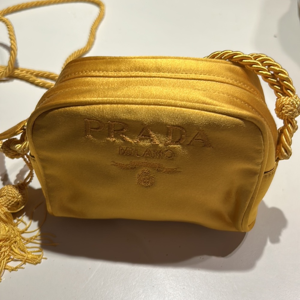 Vintage yellow Prada bag - Picture 5 of 5